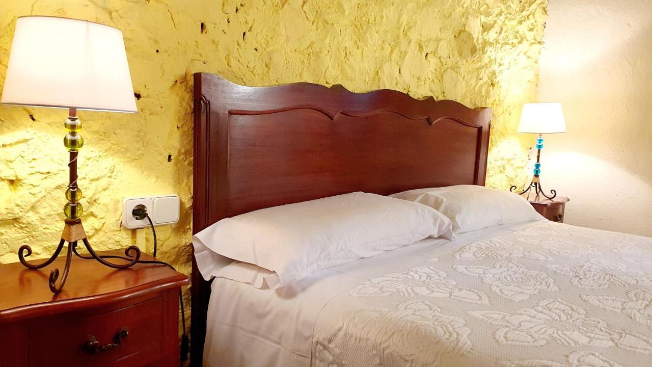 Hotel Rural La Tahona De Besnes アレナス・デ・カブラレス エクステリア 写真