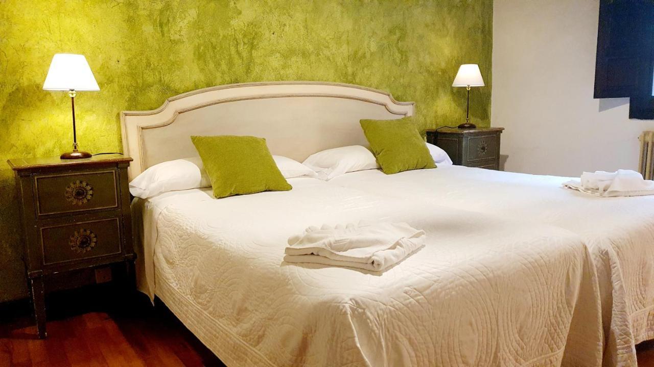 Hotel Rural La Tahona De Besnes アレナス・デ・カブラレス エクステリア 写真