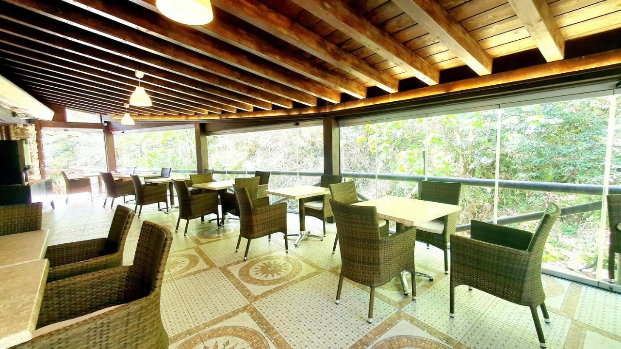 Hotel Rural La Tahona De Besnes アレナス・デ・カブラレス エクステリア 写真